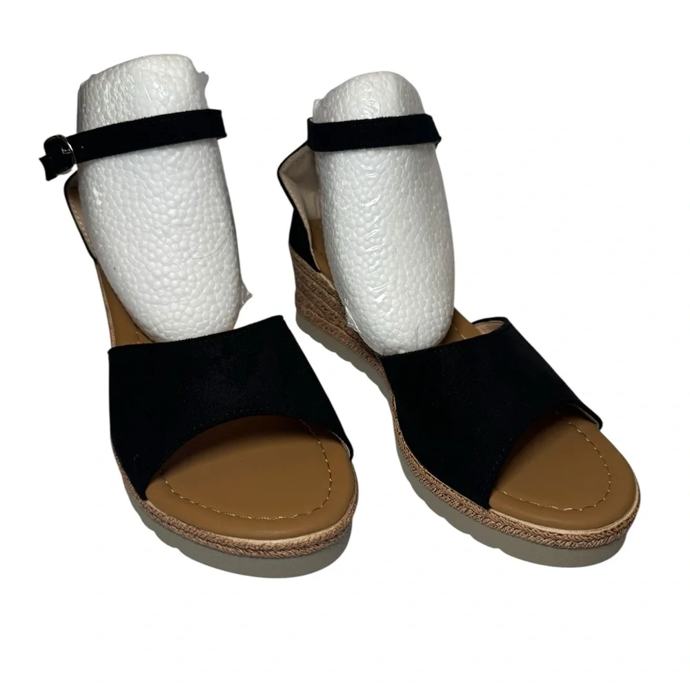 Elegant Black‎ Wedge Sandals